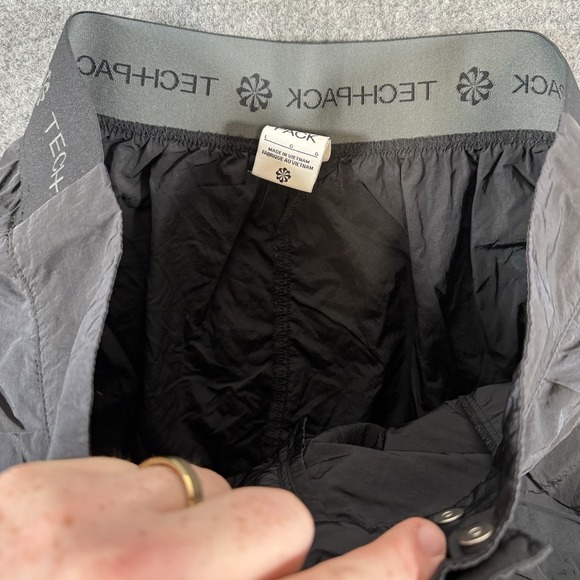 Nike Pants Womens Large Black Sportswear Tech Pack Repel Athletic Windbreaker - Picture 5 of 16